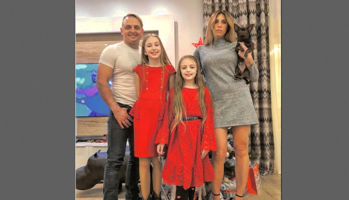 Семья Элен и Аскольда считалась образцовой