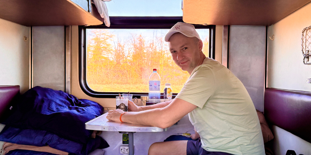 Что можно купить в поезде, дабы не унывать от скуки и голода