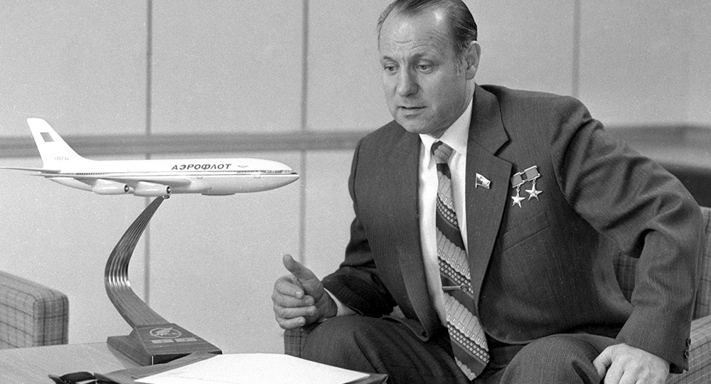 Человек и его самолеты. 27 октября исполняется 100 лет создателю самых мощных "Илов" - авиаконструктору Генриху Новожилову