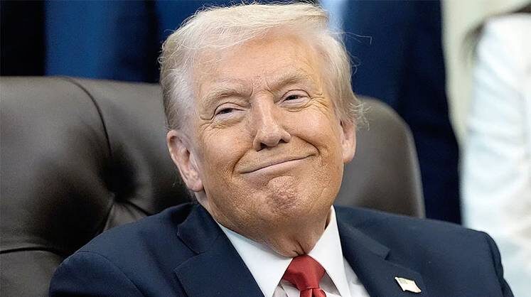    AP PHOTO/ALEX BRANDON Дональд Трамп пока не едет в Будапешт