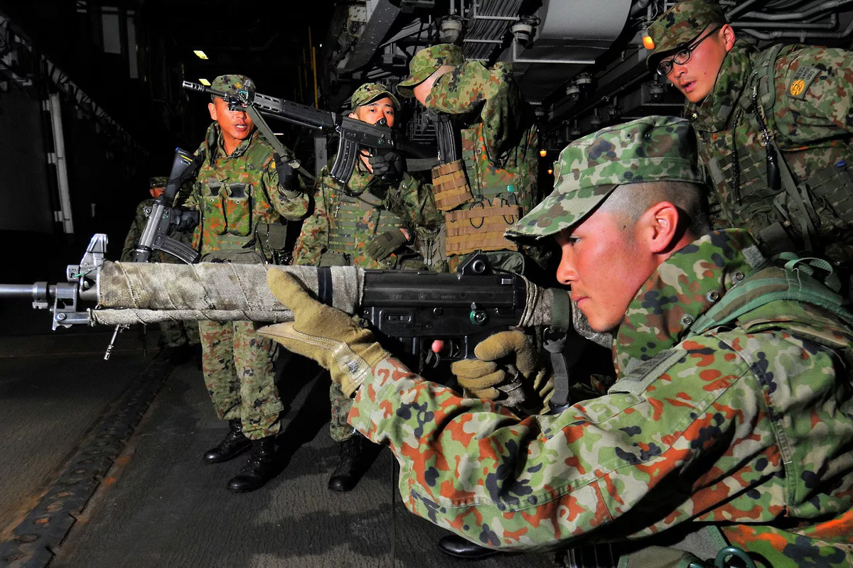    Фото: U.S. Navy, Mass Communication Specialist 2nd Class Michael Russell, источник: AP Photo