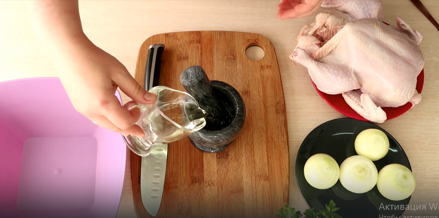 Вливаем растительное масло