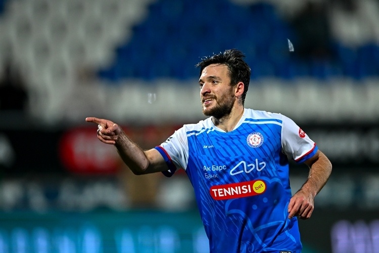    Нападающий КАМАЗа Давид Караев / фото: fckamaz.ru