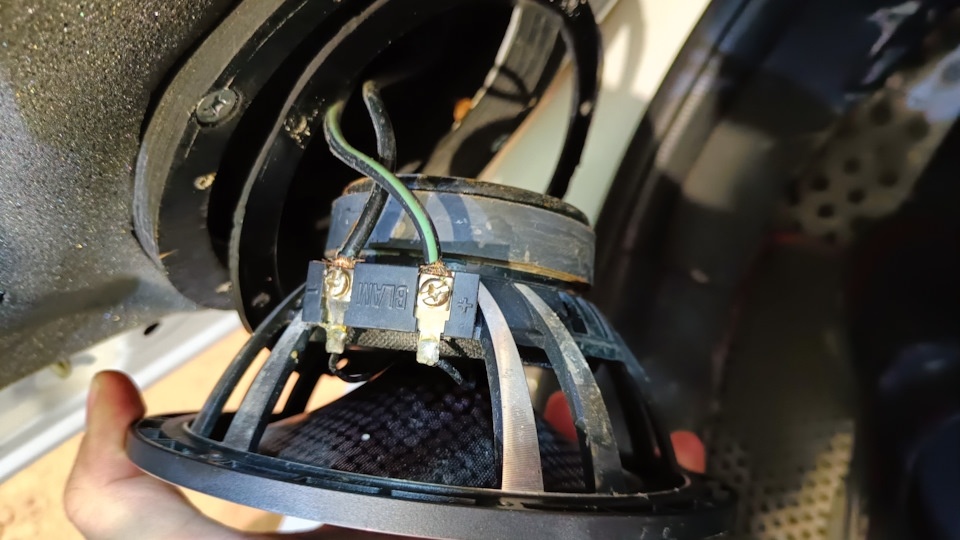 Демонтаж из водительской двери