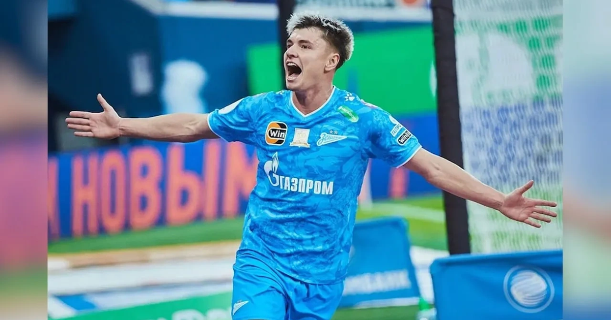 Андрей Мостовой забил один из самых красивых голов в своей карьере в ворота московского «Динамо»