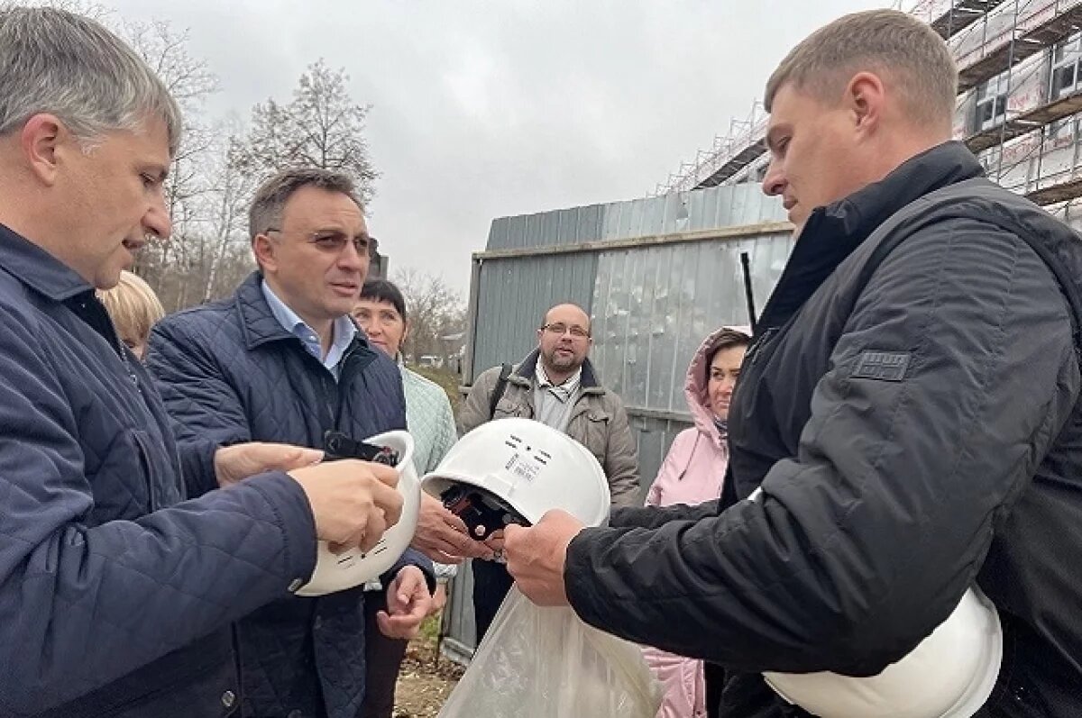    Игорь Игошин посетил строящийся корпус школы №15 в Гусь-Хрустальном