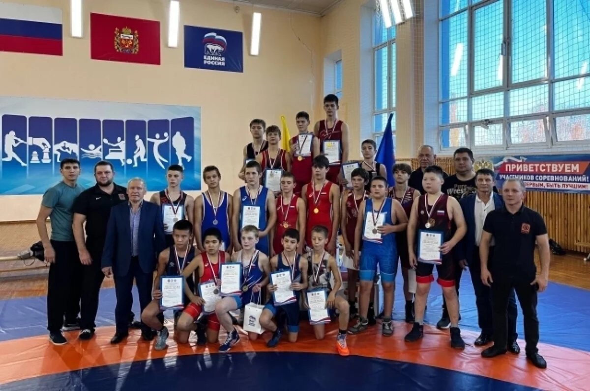    Организаторами турнира выступили партия «Единая Россия» и Федерация спортивной борьбы Оренбургской области.
