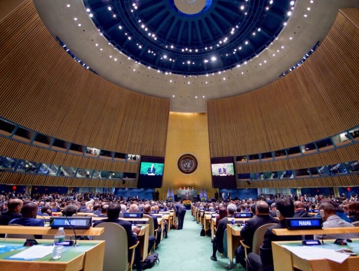     Заседание Генеральной Ассамблеи ООН. Источник: Википедия.