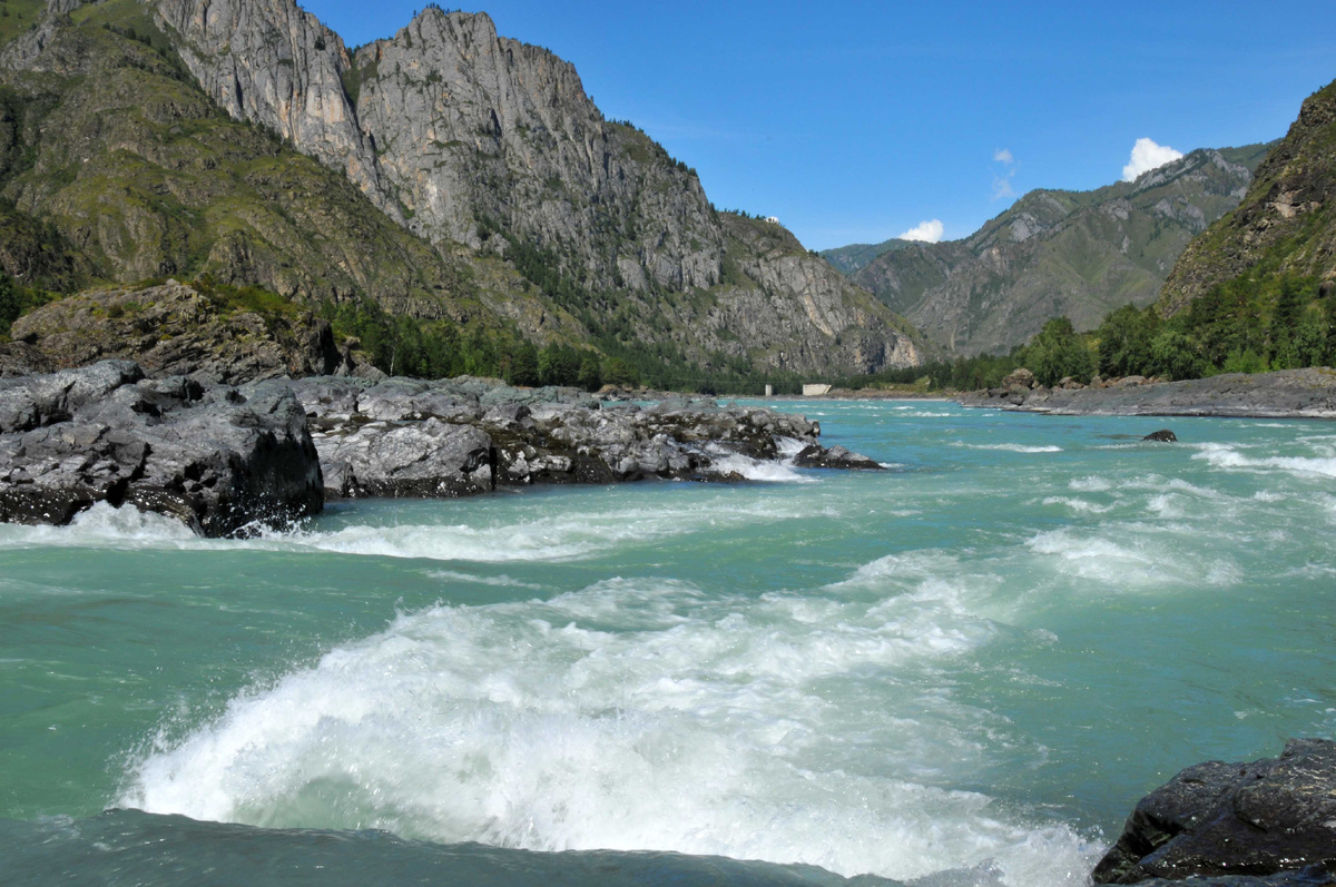 Гора Кыс-Таш. Река Катунь. Фото Ольга Шадрина