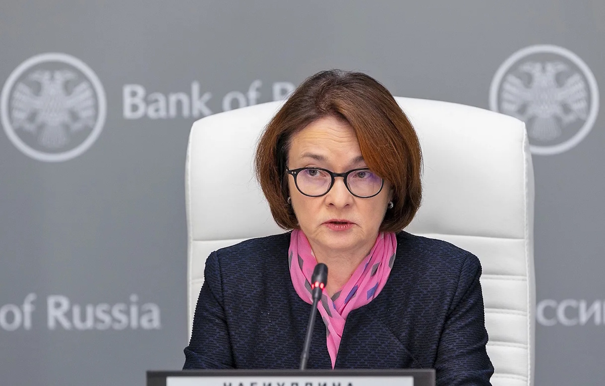 ЦБ РФ столкнувшись с разгоном инфляции и растущими рисками, выбрал тактику «шоковой терапии» через управление ожиданиями. Фото: Александр Нехитров / Пресс-служба Банка России