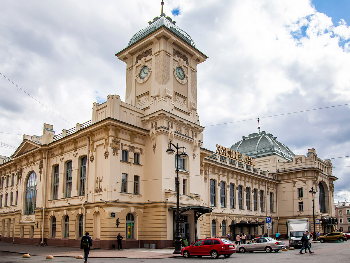 Источник: https://experience.tripster.ru/sights/vitebskij-vokzal-v-sankt-peterburge/
