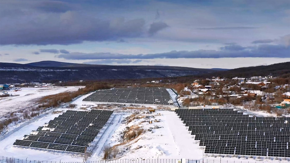     Строительство объекта в Туре велось по энергосервисному контракту с муниципальным предприятием Эвенкии «Илимпийские электросети» на средства компании «Хевел» при поддержке региональной и муниципальной власти