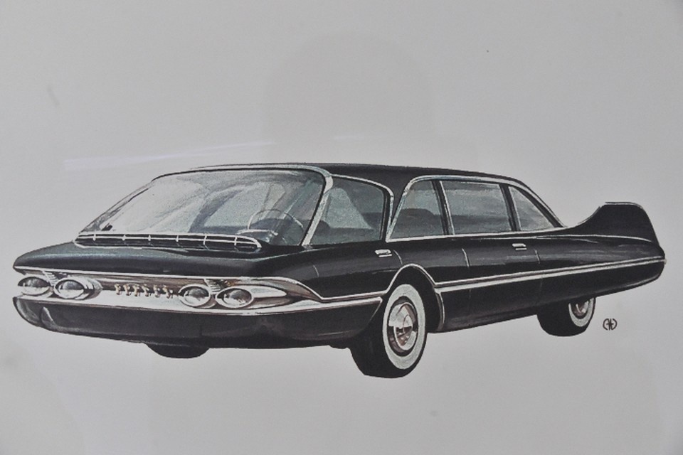    Редкий автомобиль Pontiac Firebird 1994 года выпуска продают в Иркутске Владимир ВЕЛЕНГУРИН