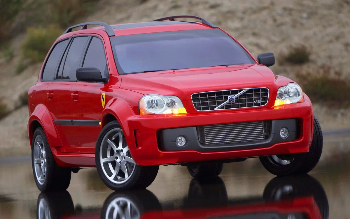 Volvo📷В 2004 году добавился 315-сильный V8 4.4 Yamaha. У прототипа PUV / Supercharged мощность японского двигателя повысили до 600 л.с. «Потому что могли»