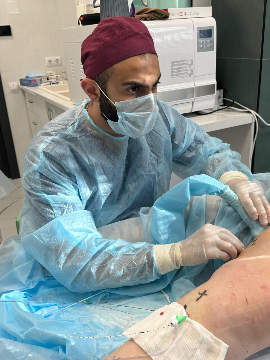 МИХАИЛ ГАЛСТЯН, врач-флеболог, сердечно-сосудистый хирург, специалист УЗД