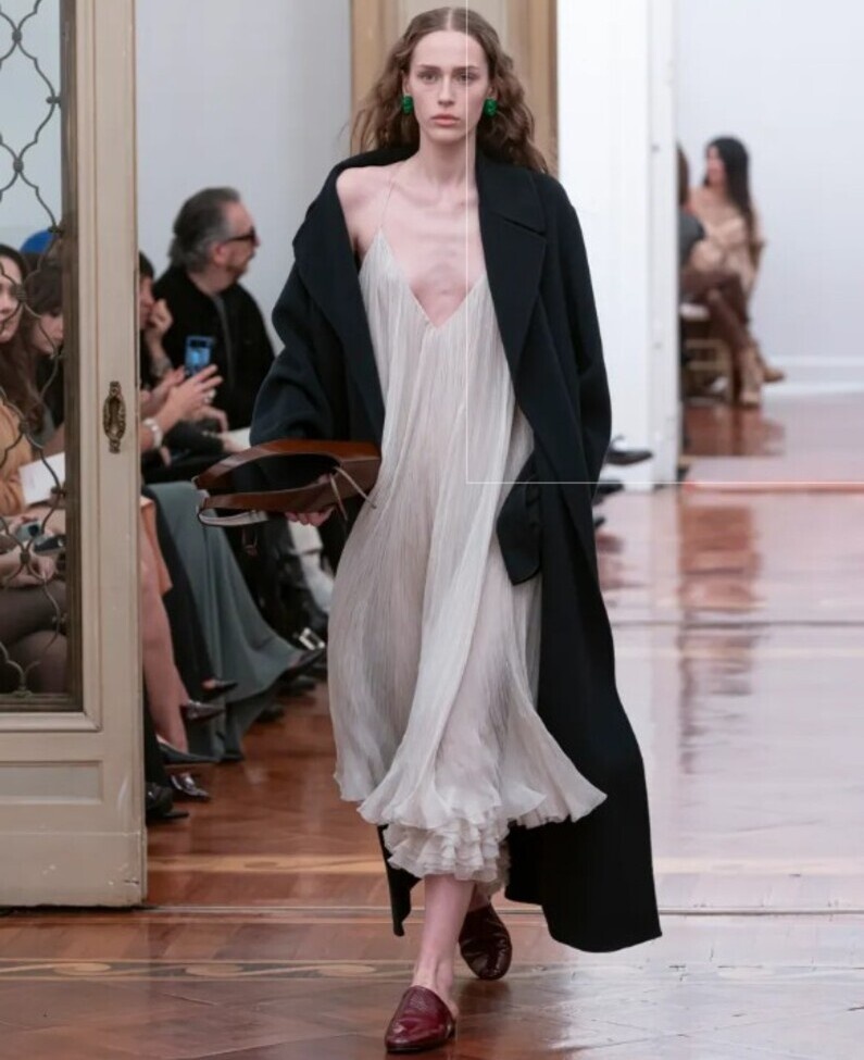  Фото: Alberta Ferretti FW2025/26