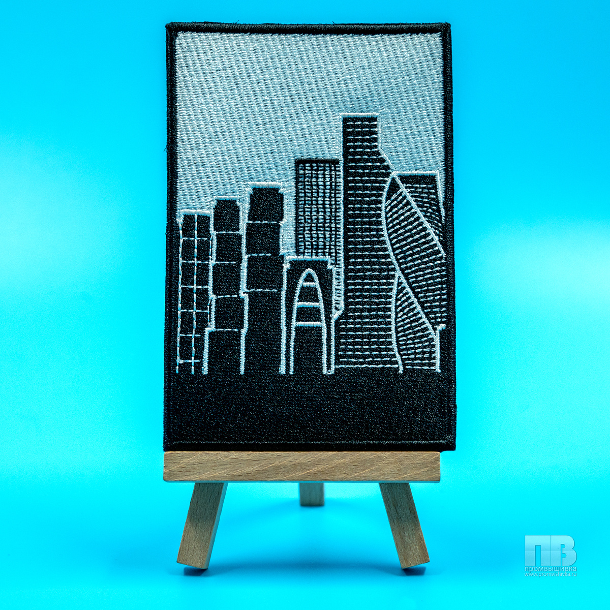 Фото из личного архива Промвышивки