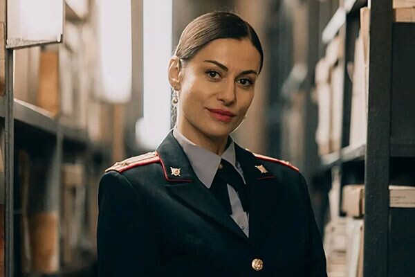 Как же к лицу Анне форма