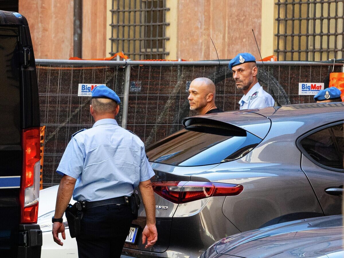    Сергей Кузнецов после заседания суда в Болонье© Getty Images / Massimiliano Donati