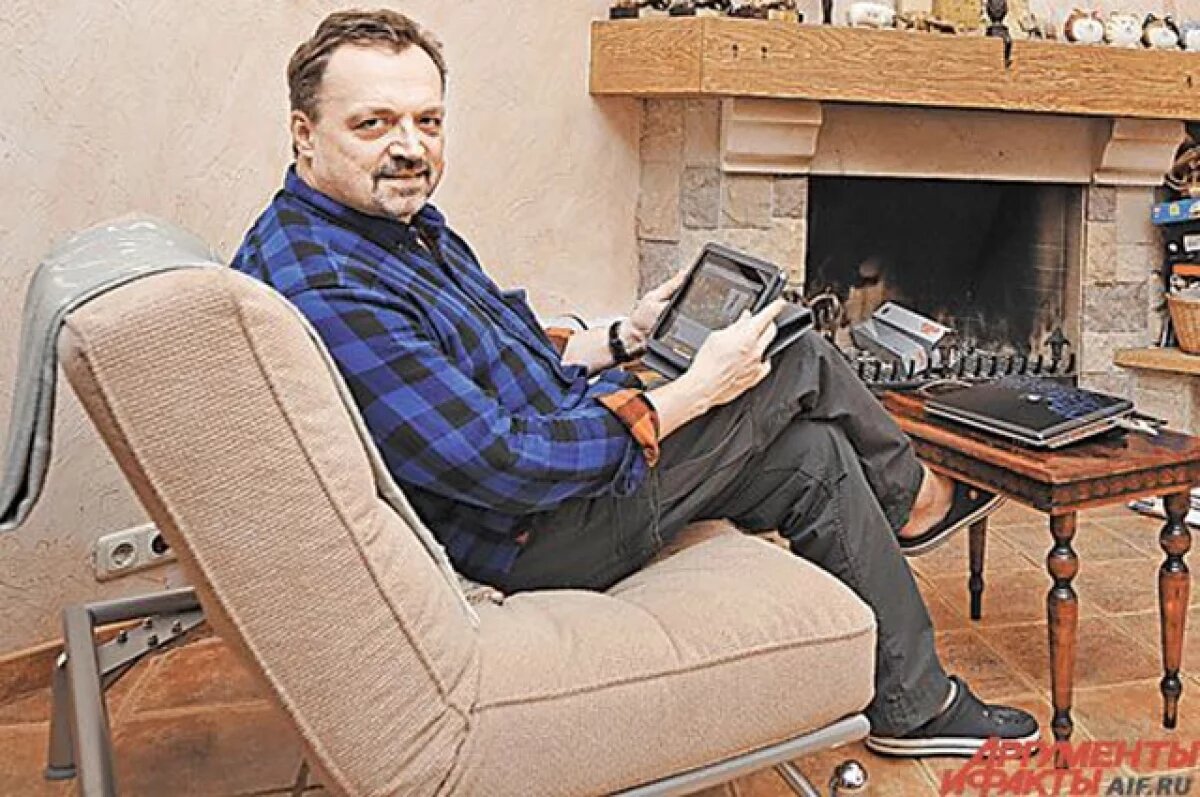    Комментатор Гусев признался, что мечтает поехать на ЧМ по футболу в США