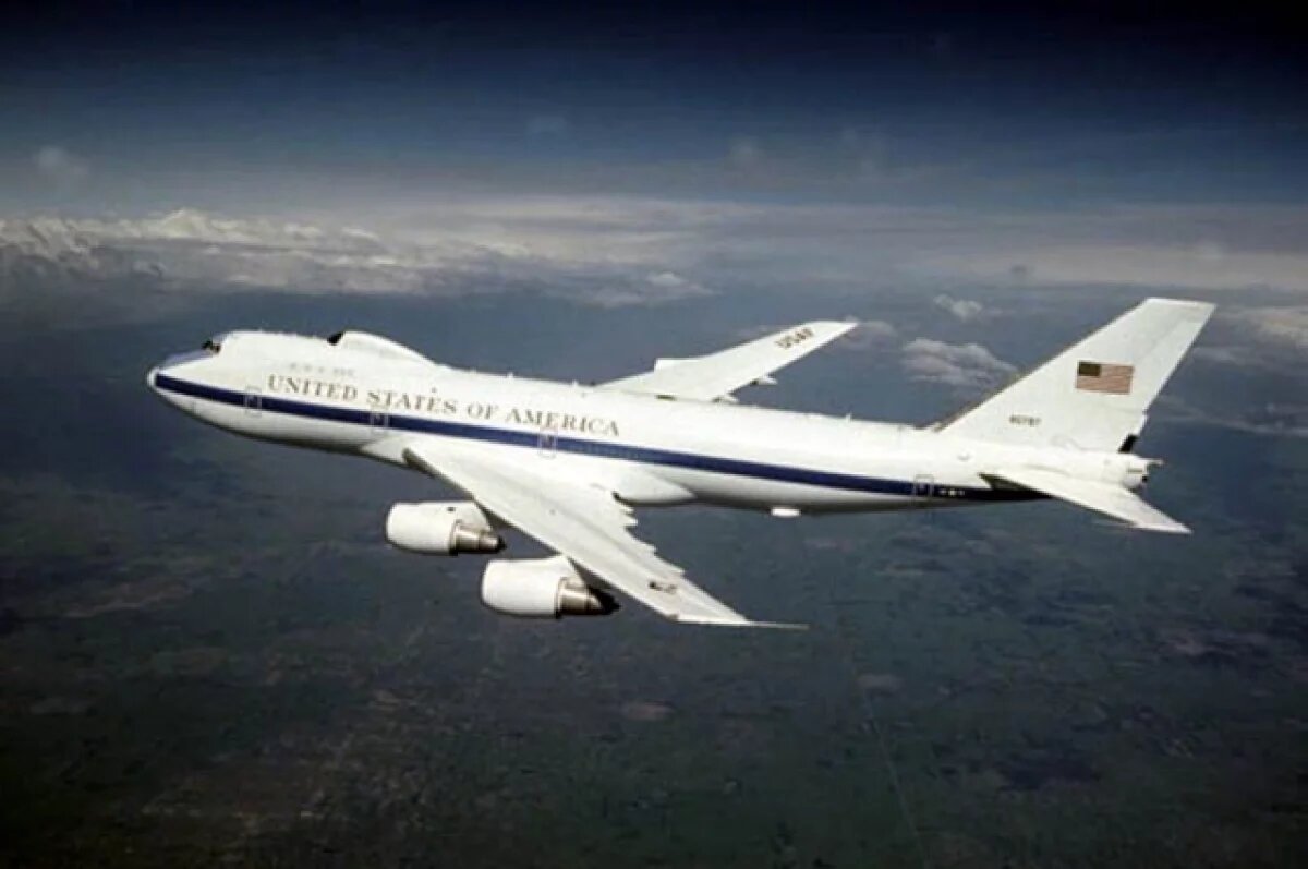    Американский «самолет Судного дня» приземлился на Филиппинах