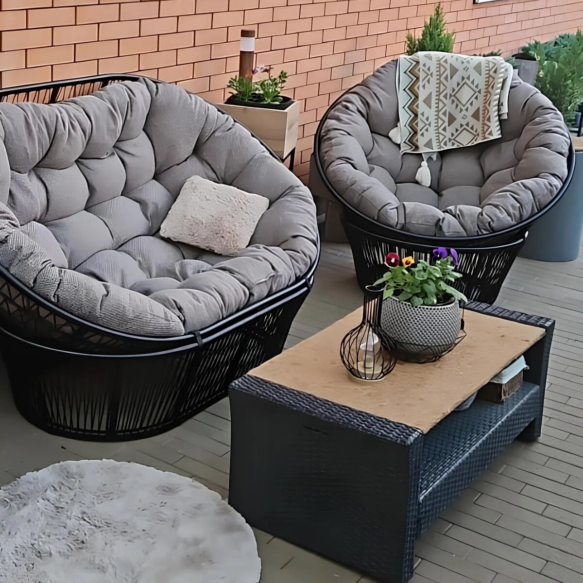 Кресло и диван из коллекции «Папасан & Мамасан»