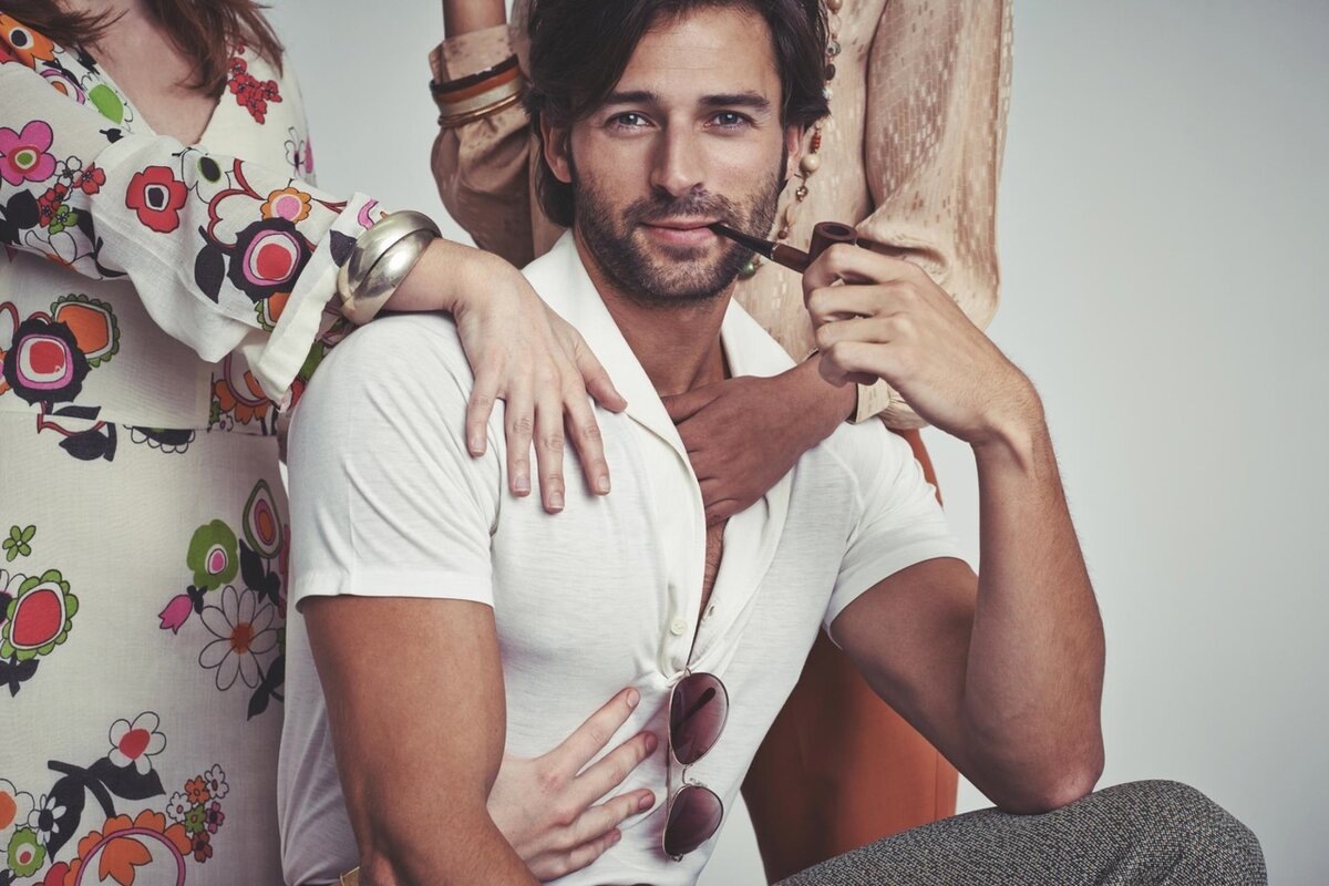 Здесь пока человек просто самодоволен