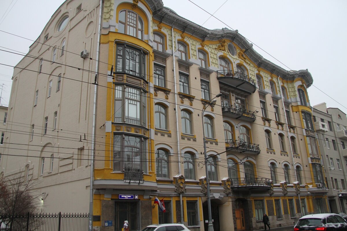 Источник: https://www.m24.ru/articles/arhitektura/09122016/124393