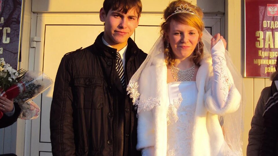 «Я не хотела, это случайно вышло»: гостья убила жениха на его свадьбе, потому что ее бросил парень