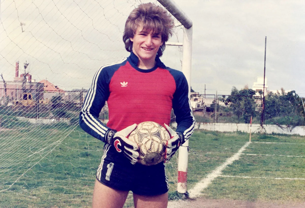 Здесь Милею всего 17 лет