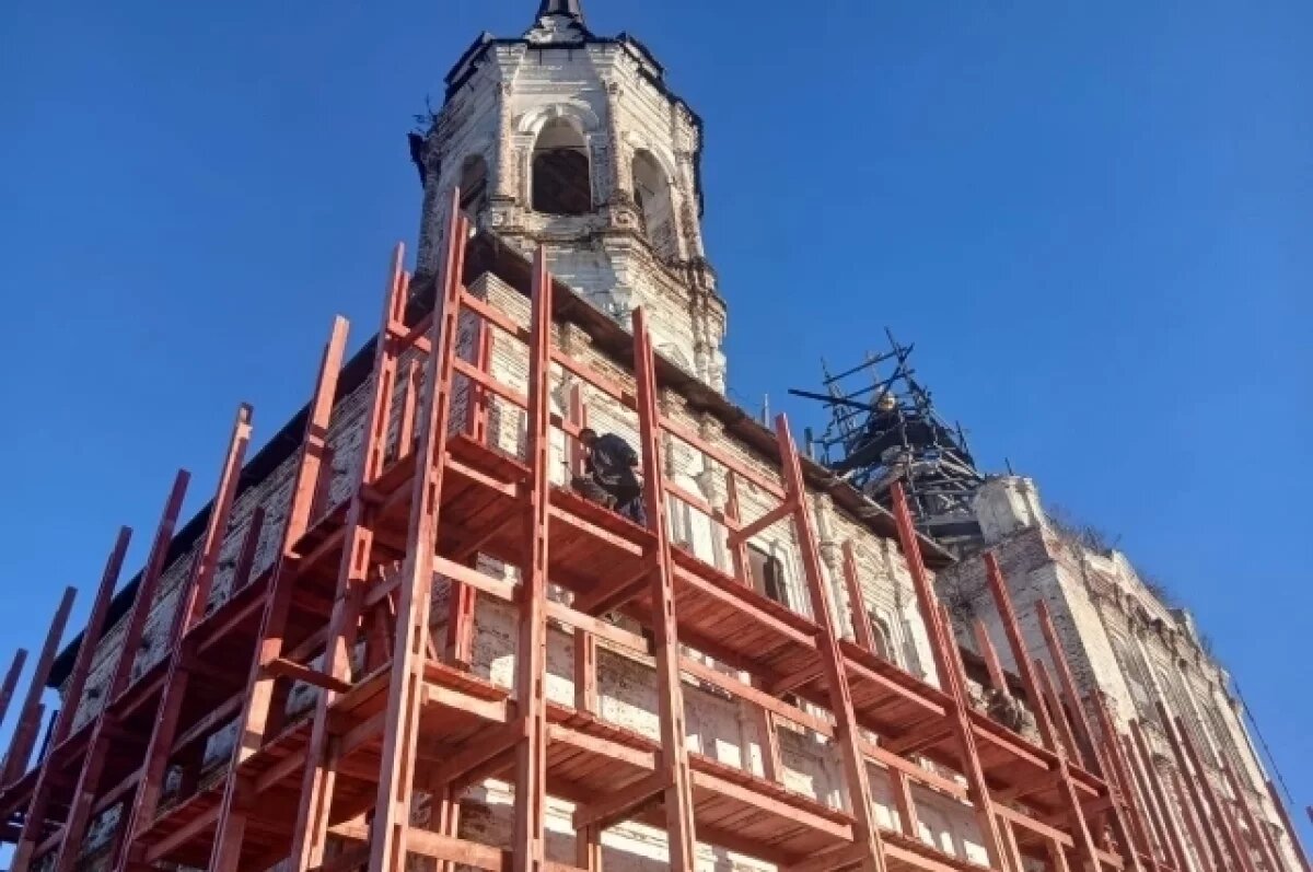    В Тобольске начали восстанавливать Крестовоздвиженскую церковь XVII века