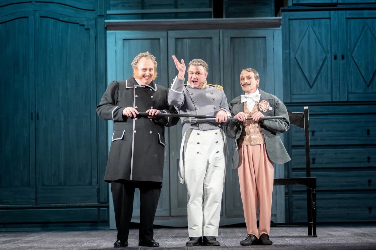 Фото: сайт Рязанского театра драмы / https://www.rzndrama.ru/ru/whatson/komedii/zhenitba.html