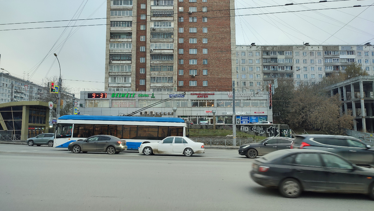 Метро "Золотая Нива", Новосибирск