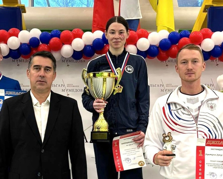     Курянка заняла 3 место на всероссийских соревнованиях по фехтованию