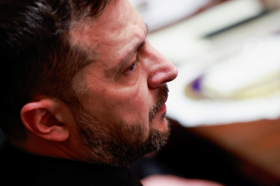    Владимир Зеленский во время встречи с Трампом. REUTERS