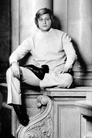 Растяжка взрослого Николая Караченцова