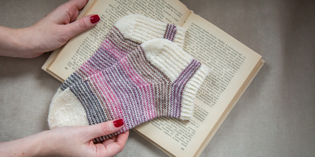 Что нужно начинающей вязальщице: полезные аксессуары и то, без чего можно обойтись