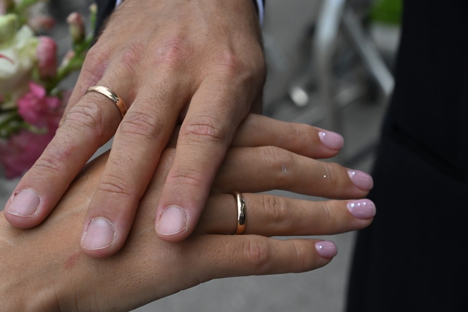    Вместо свадьбы попали на похороны: невеста покончила с собой из-за свадебного платья Владимир ВЕЛЕНГУРИН