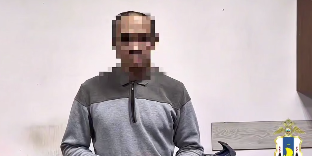 На Сахалине задержали таксиста-нелегала, заехавшего на парковку полиции