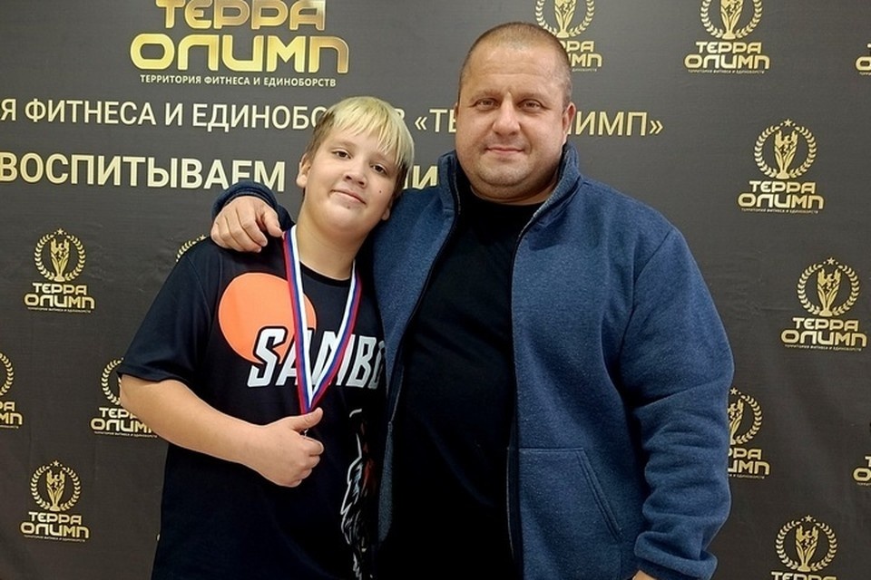 11-летний Захар и его тренер - Александр Кононов. Фото: Жанна Переверзева