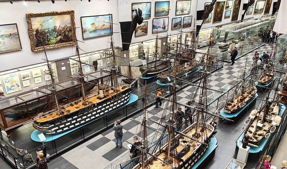 Центральный военно-морской музей