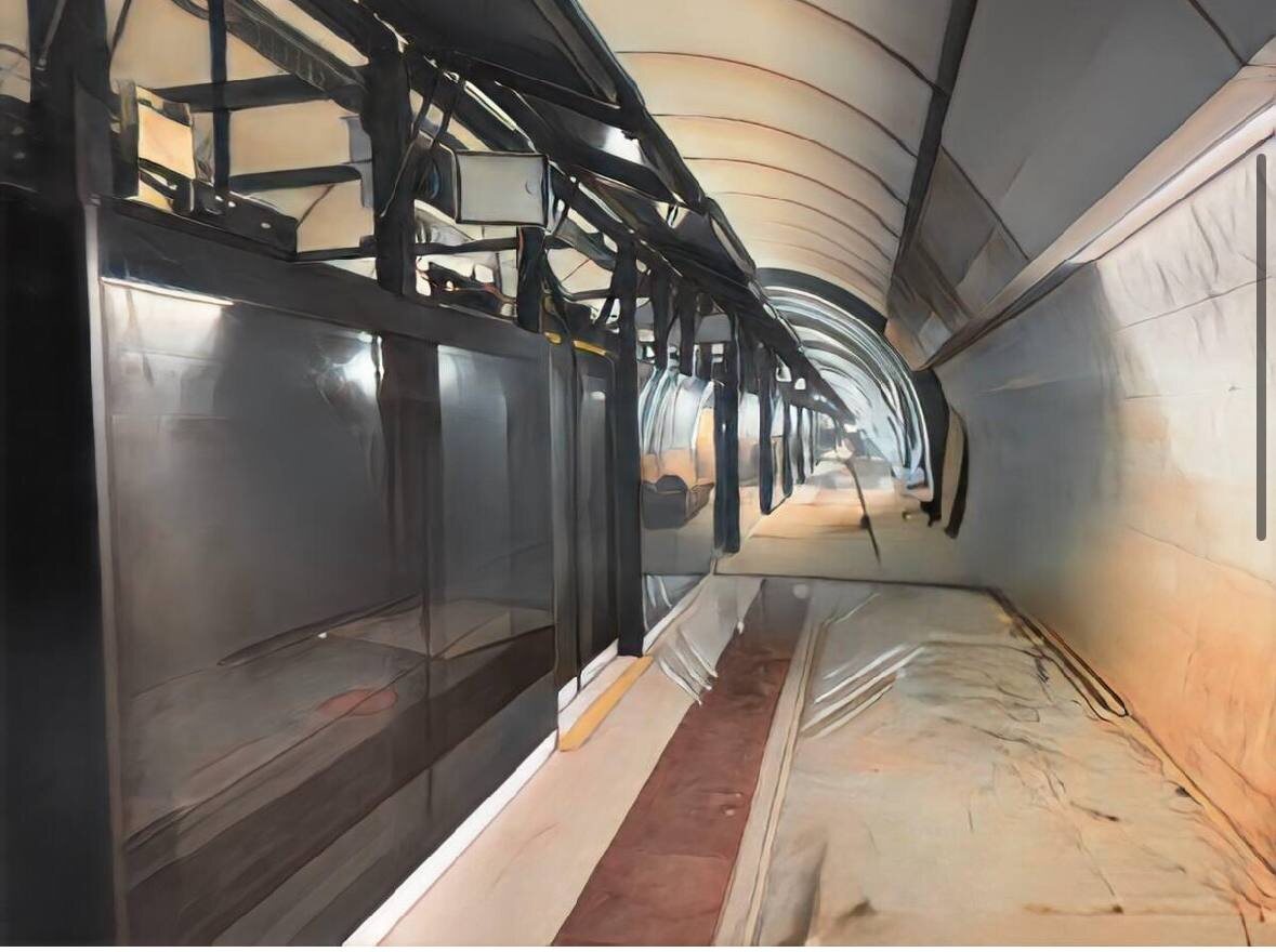 Установка платформенных дверей на Юго-Западной. Источник: https://t.me/podzemnik_spb
