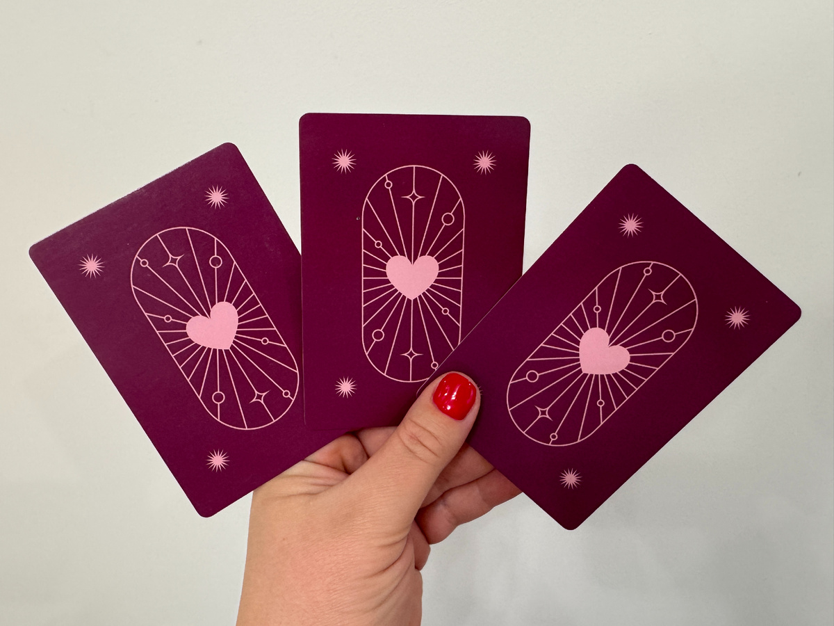 Таролог Маша Эвэнс