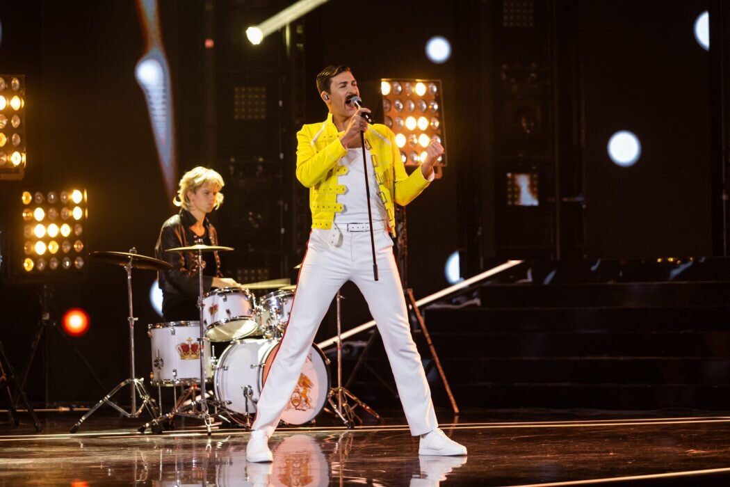 Певец из Екатеринбурга  Влад Чайников в образе Фредди Меркьюри