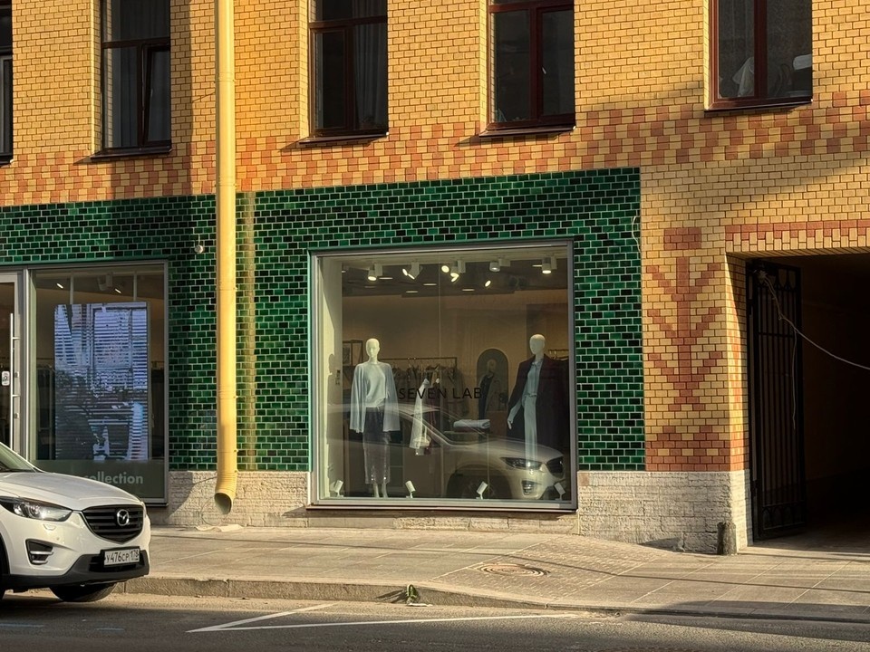    Восстановили фасад в тех же цветах. Фото: t.me/kga_spb