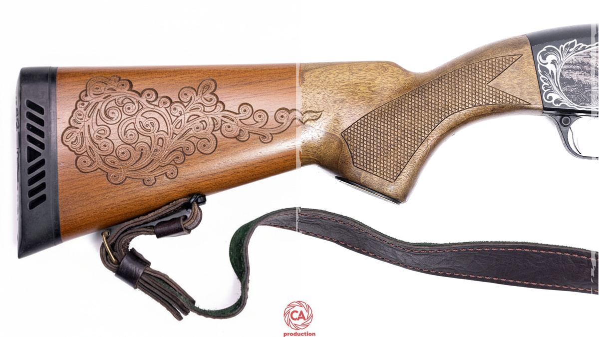 Слева излишне отретушированное изображение, на котором не видны естественные потертости и текстуры, важные при покупке дорогих товаров из натуральных материалов