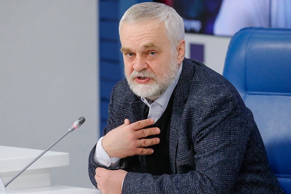    Алексей Варламов, ректор Литературного института имени А.М. Горького, писатель, автор биографий классиков литературы XX века. / Михаил Джапаридзе/ТАСС