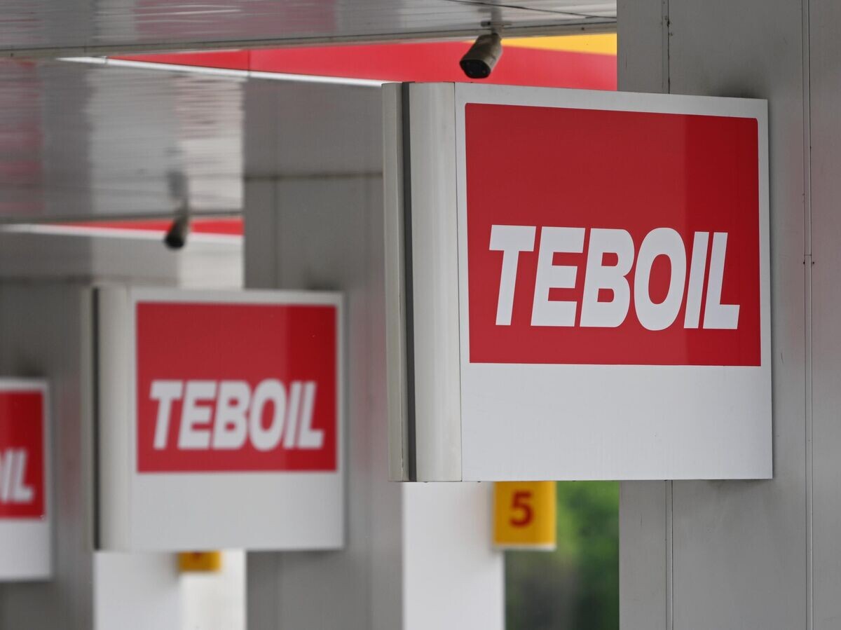    Вывески автозаправочной станции Teboil (бывшая автозаправка Shell) в Москве© РИА Новости / Павел Бедняков
