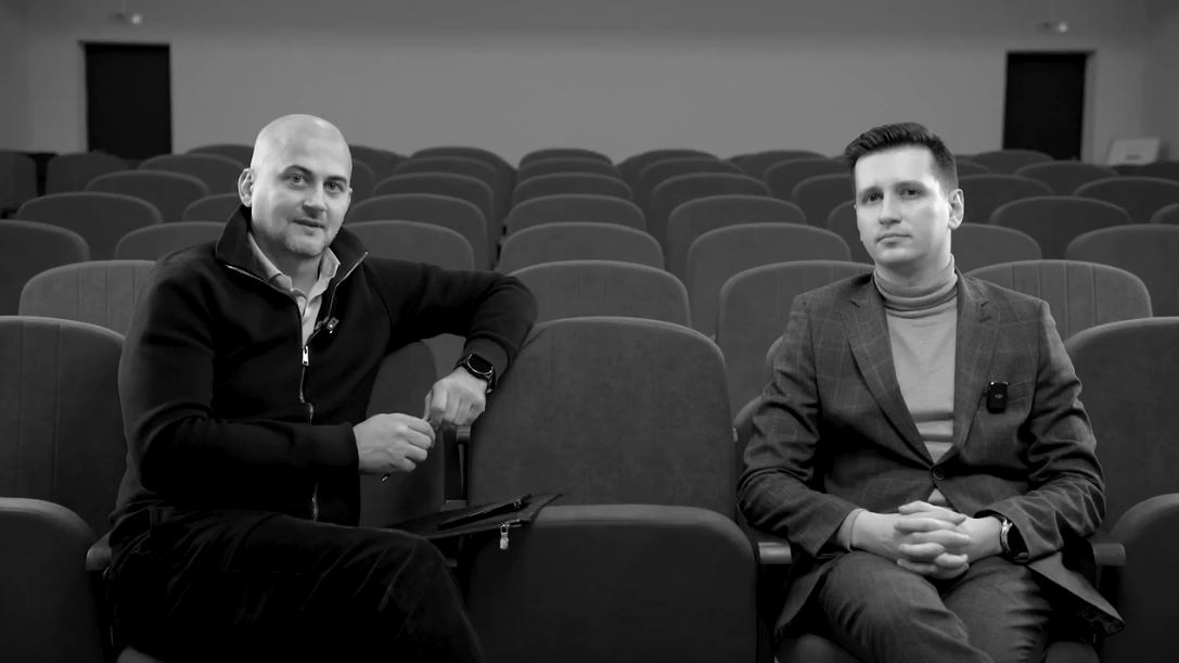 Интервью в Филиале ВГУЮ РПА Минюста России. Слева: Гетц Роман - главный редактор СМИ «Гид по вузам», справа: Николай Зеничев - заместитель декана факультета высшего образования вуза.