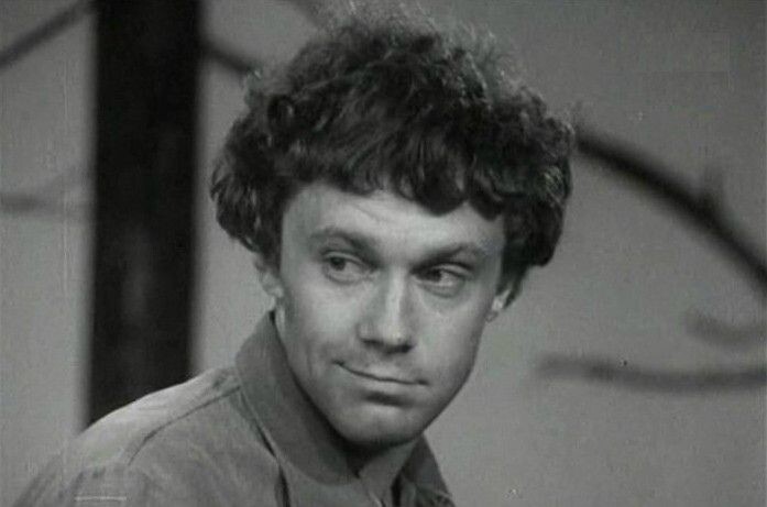 Фото: Александр в молодости 